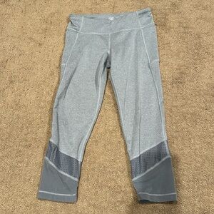 Athleta girl Refuel Mesh Capri - size L/12